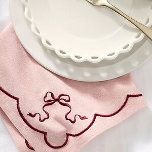 NEW Anthropologie Pink Benedita Bow Napkins